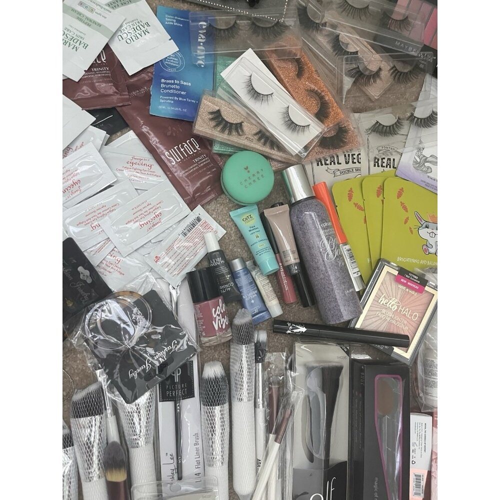 High End Beauty Makeup & Skincare Mini Travel Mixed Lot Full Size Eye Palettes - Picture 10 of 16